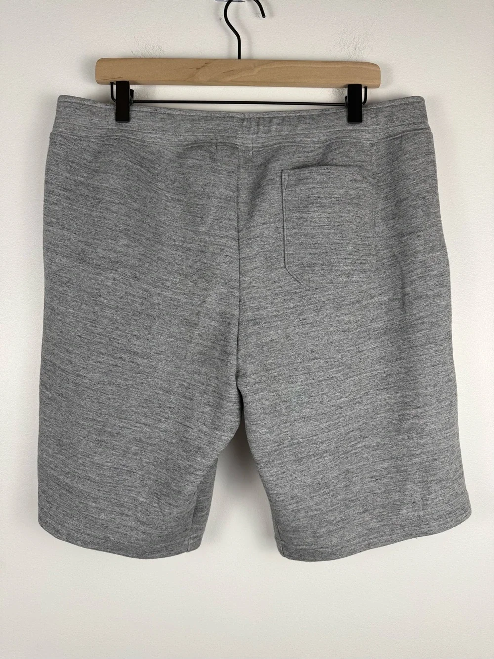 POLO RALPH LAUREN Men's Heather Grey Double-Knit Sweat Shorts 10” Pony